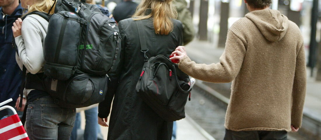 Jurnaliştii britanici trag semnale de alarmă privind hoţii români de buzunare de la Londra